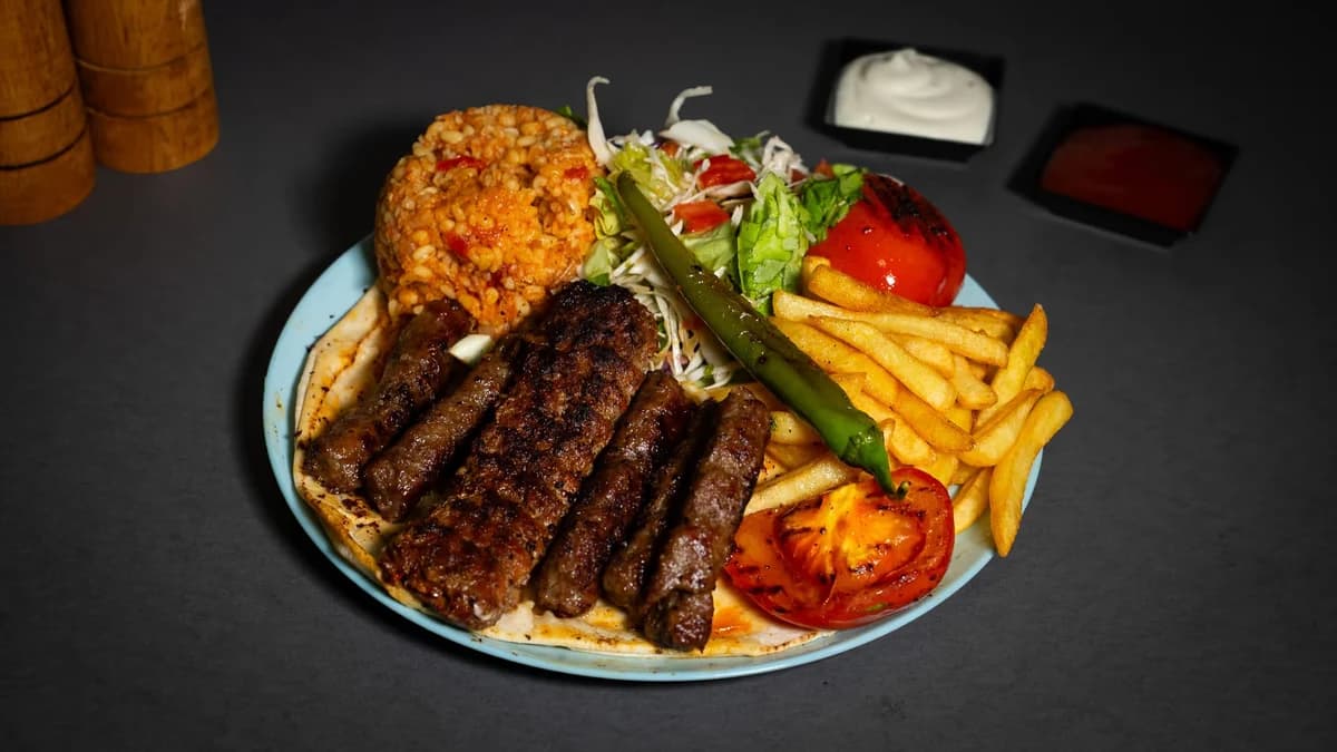 Farfurie mix adana și inegol
